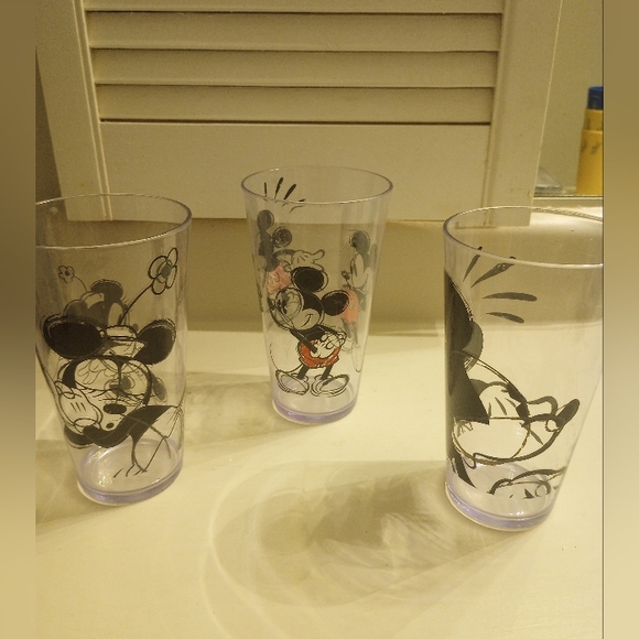 Disney Mickey Mouse Set Of Three Plastic Cups With Mickey Drawings - Picture 1 of 7